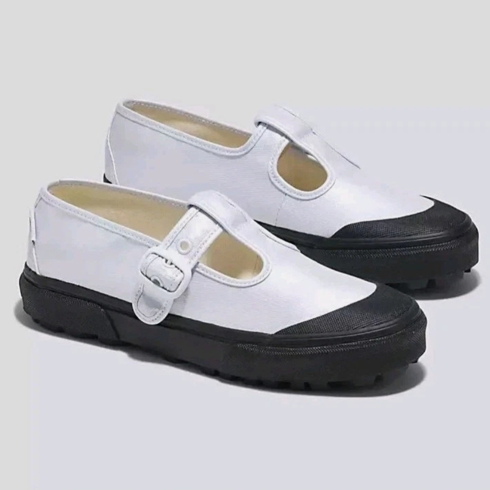 VANS Style 93 Mary Jane Sneakers True White Coated Canvas Women’s Size 6.5